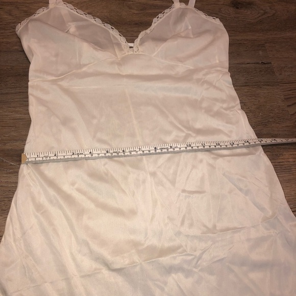 vtg Lace Trimmed Long Nightgown Slip Ribbon Straps Front Slit Sz Small - Picture 8 of 9
